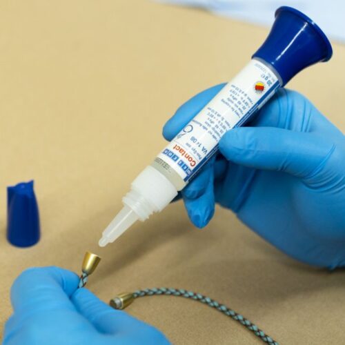 VA 1408 Cyanoacrylate Adhesive - Image 3