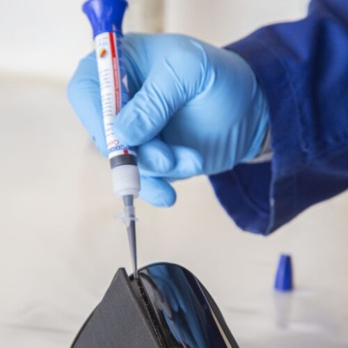 VA 250 Black Cyanoacrylate Adhesive - Image 4