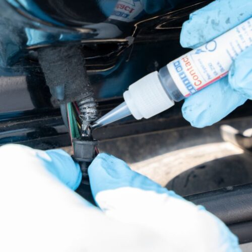 VA 250 Black Cyanoacrylate Adhesive - Image 5